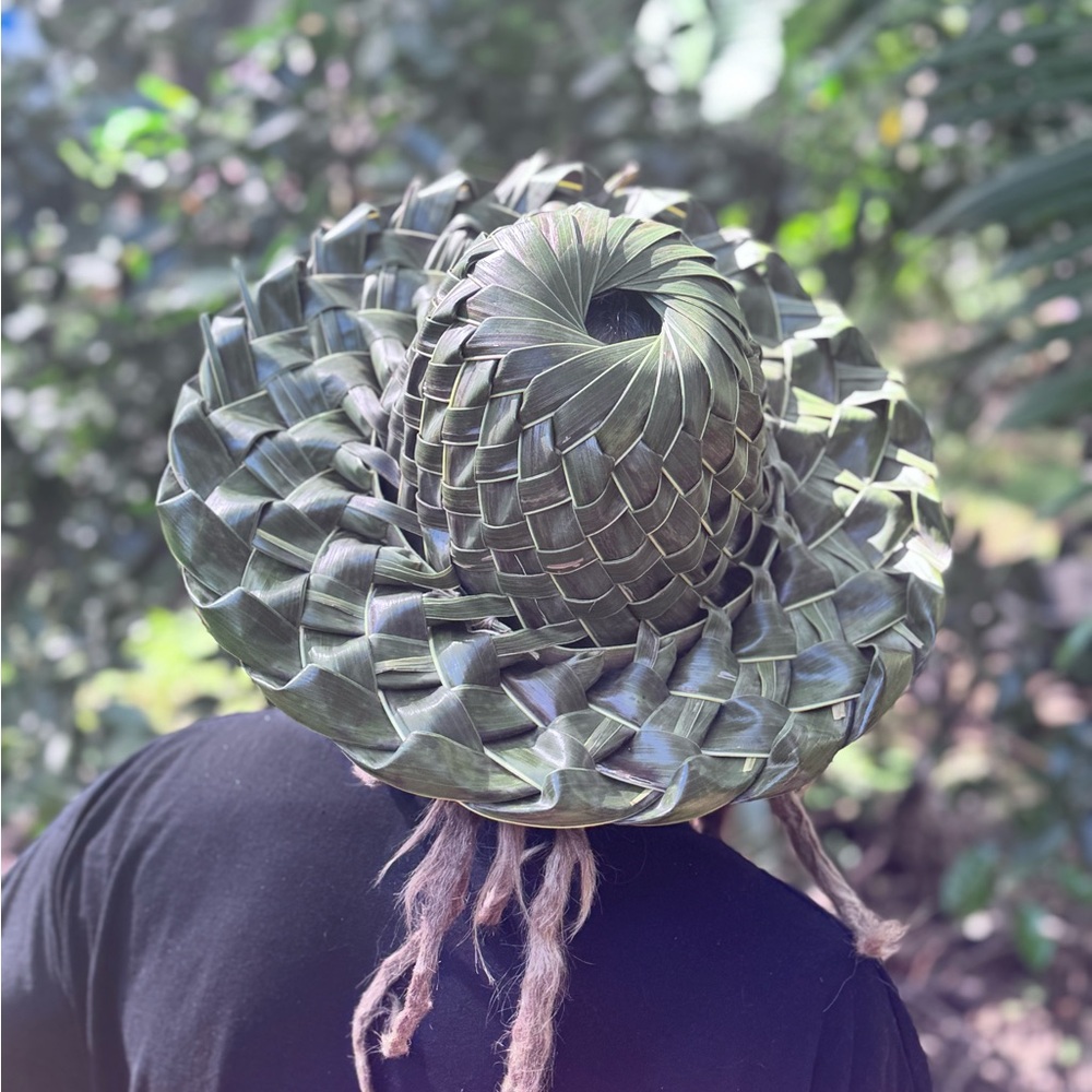 Hawaiian Handwoven Green Leaf Hat - Picture 5 of 5